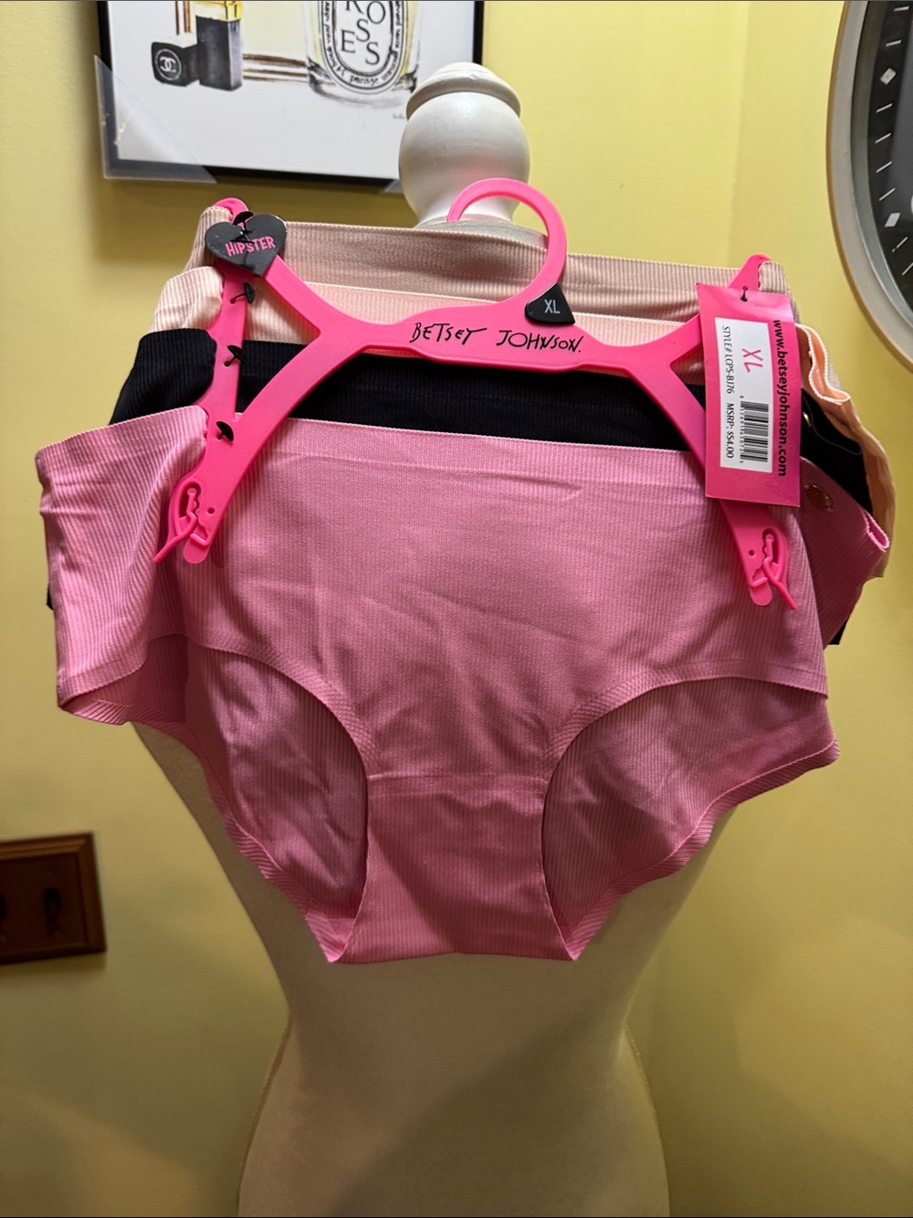 NWT  Betsey Johnson hipster 4 pack size XL.